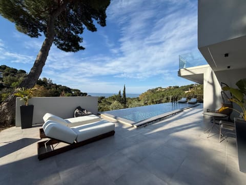 Patio, Pool view, Swimming pool, sunbed