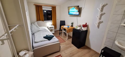 Seating area, Bedroom, minibar