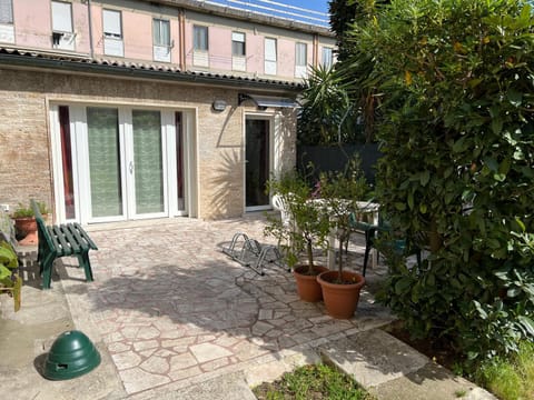 Property building, Spring, Garden, Garden view