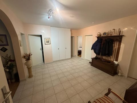 Canosa City Center, 4-5 bedroom flat with 127sq Apartment in Saint-Louis