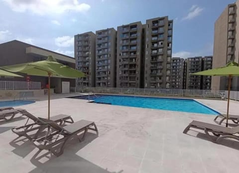 Property building, Swimming pool, Swimming pool