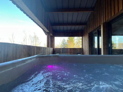 Hot Tub, Spa and wellness centre/facilities, Spa and wellness centre/facilities