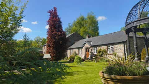 Property building, Day, Natural landscape, Garden