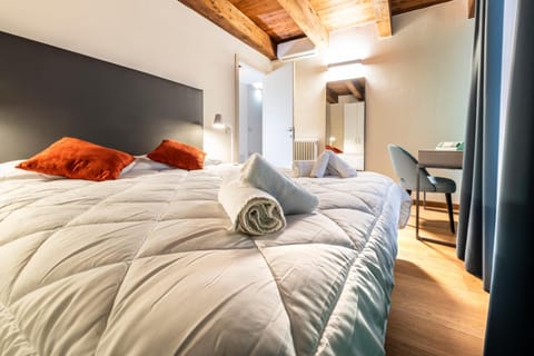 Suite Deluxe in Palazzo Storico - Centro Sassari - Appartamento Calvi Apartment in Sassari