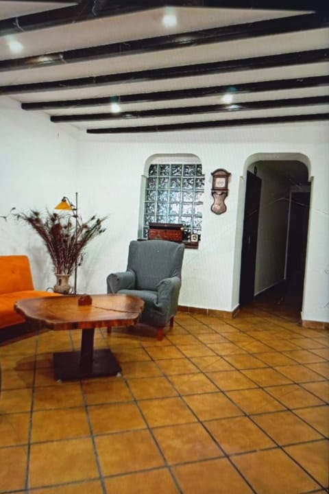 Living room, Internal: Not applicable to any particular room