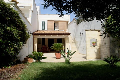 Patio, Garden