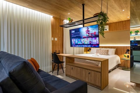 Bed, TV and multimedia, Living room