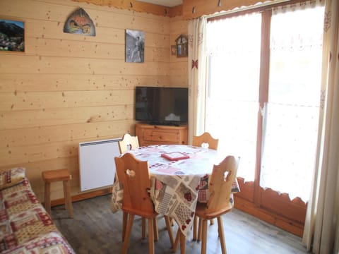 Property building, Living room, Other