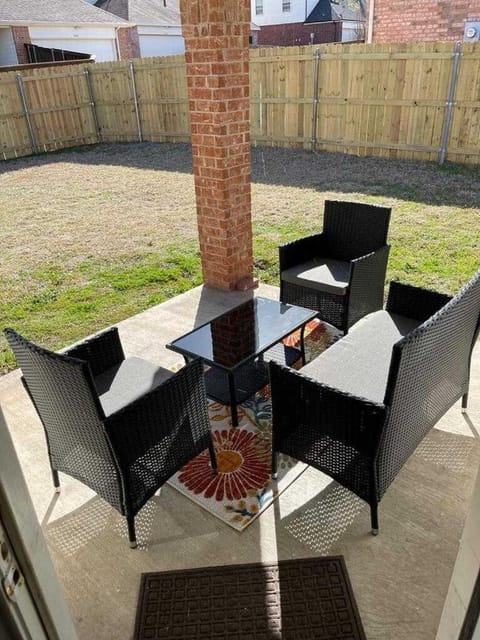 Gorgeous cozy home in nature serene neighborhood! House in DeSoto