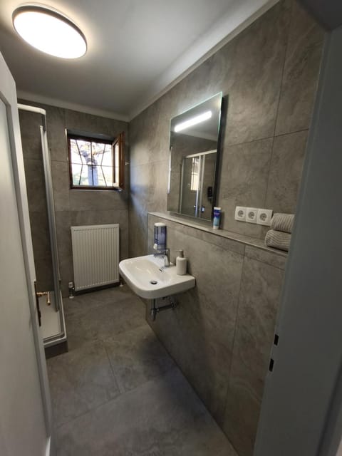 Quaint Room in Modern Flat Vacation rental in Innsbruck