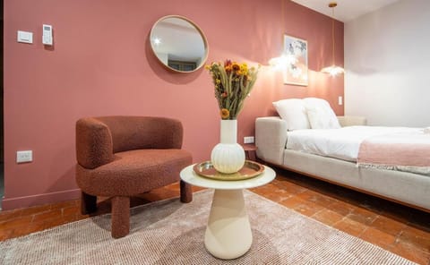 Bed, Living room, Photo of the whole room, Bedroom, air conditioner, air conditioner