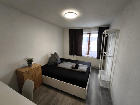 Modern Flat in Quaint Residence with Idyllic Garden Apartment in Innsbruck