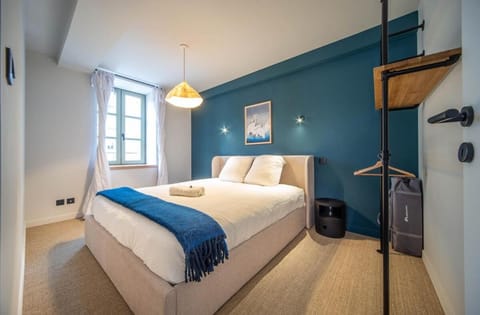 Bed, Photo of the whole room, Bedroom, towels, air conditioner, air conditioner