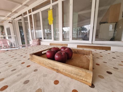 Roni's Place Bed and Breakfast in Halkidiki