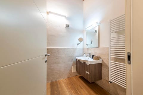 Suite Deluxe in Palazzo Storico - Centro Sassari - Appartamento Isola Rossa Apartment in Sassari