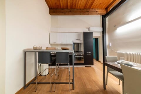 Suite Deluxe in Palazzo Storico - Centro Sassari - Appartamento Isola Rossa Apartment in Sassari