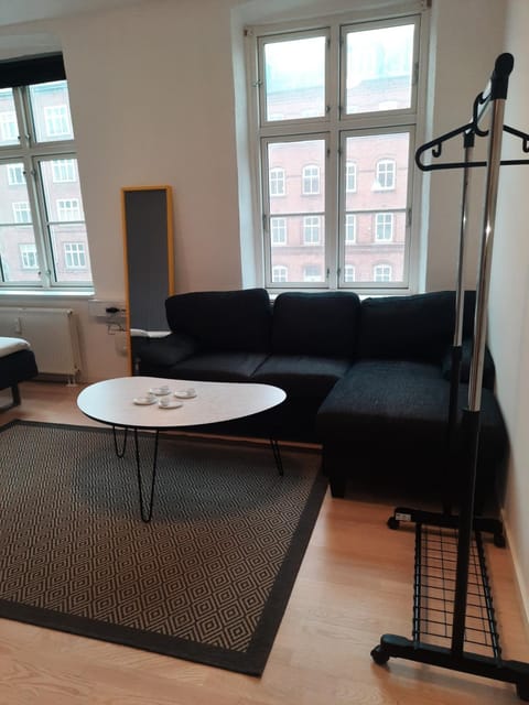 8 rooms apartment in Odense C Apartment in Region of Southern Denmark