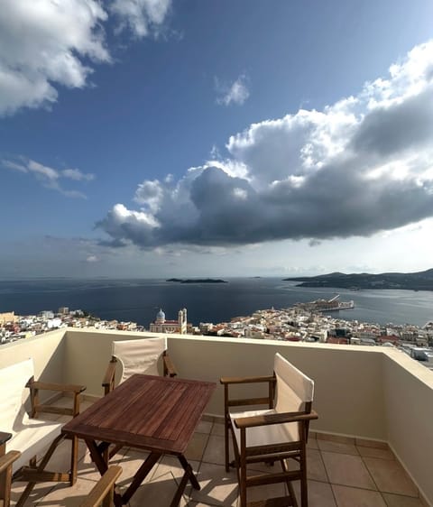 View (from property/room), Balcony/Terrace, Sea view