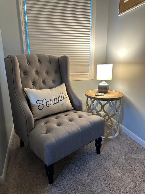 Hot Tub, Cozy Home & Step Free Entry House in Fortville