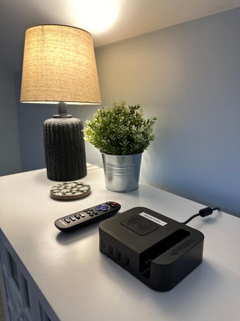 Hot Tub, Cozy Home & Step Free Entry House in Fortville