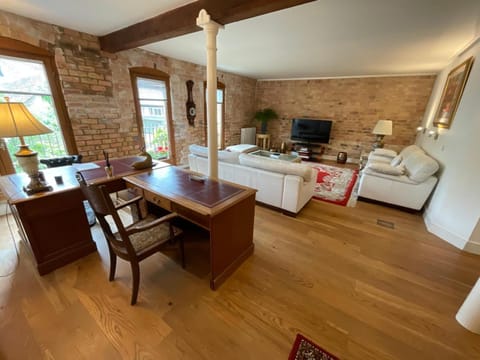 The Old Seed Store Apartment in South Kesteven District