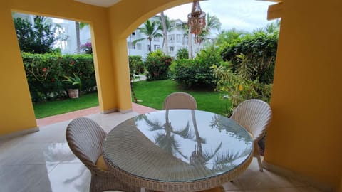 Patio, Garden, Balcony/Terrace, Seating area, Garden view