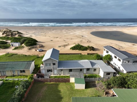 Property building, Day, Bird's eye view, Beach, Sea view