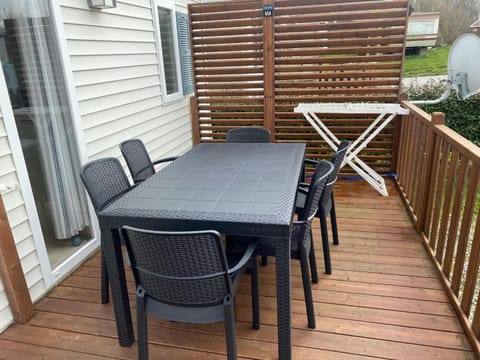 Les pieds dans l eau Campground/ 
RV Resort in Le Portel