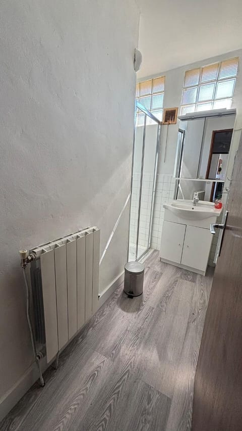 Maison sur la Route du Mont Ventoux House in Flassan