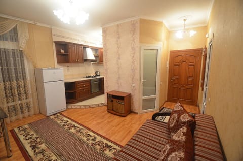 Kitchen or kitchenette, Living room, Photo of the whole room, Seating area, Dining area