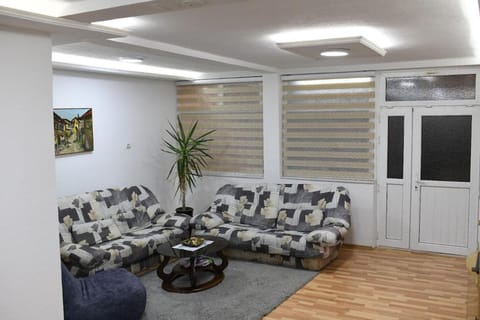 Cozy Garden Villa in Prizren Apartment in North Macedonia