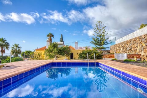 Day, Pool view, Swimming pool, Swimming pool, sunbed