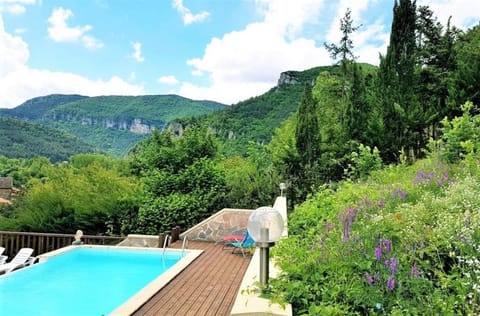 Patio, Nearby landmark, Spring, Day, Natural landscape, Activities, Summer, Garden, View (from property/room), Balcony/Terrace, Garden view, Landmark view, Mountain view, Pool view, Swimming pool, Swimming pool, Time of day, sunbed, sunbed