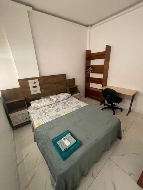 Bedroom, flat iron