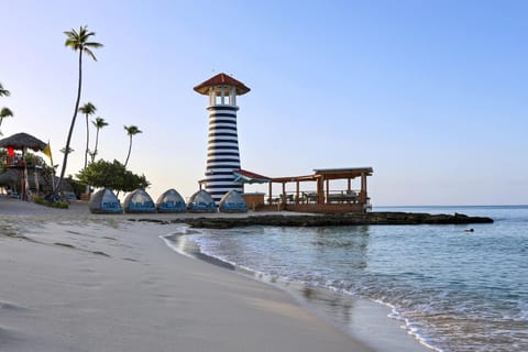 Nearby landmark, Day, Beach, Sea view