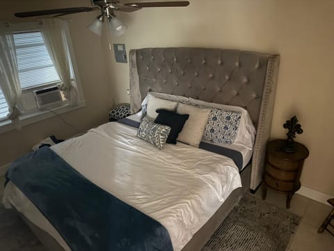 SeaBreeze Retreat-N Apartment in Hypoluxo