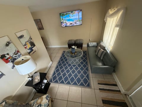 SeaBreeze Retreat-N Apartment in Hypoluxo