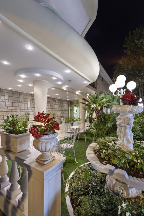 Garden, Garden view