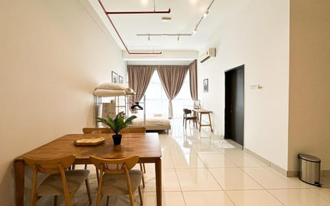Living room, Seating area, Dining area