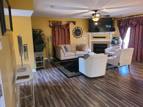 Charming Escape Haven House in Lexington