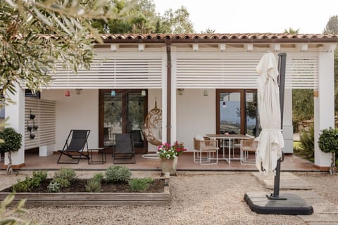 Day, Garden, Balcony/Terrace, Balcony/Terrace, Seating area