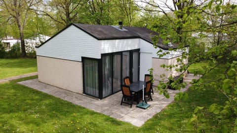 Property building, Facade/entrance, Off site