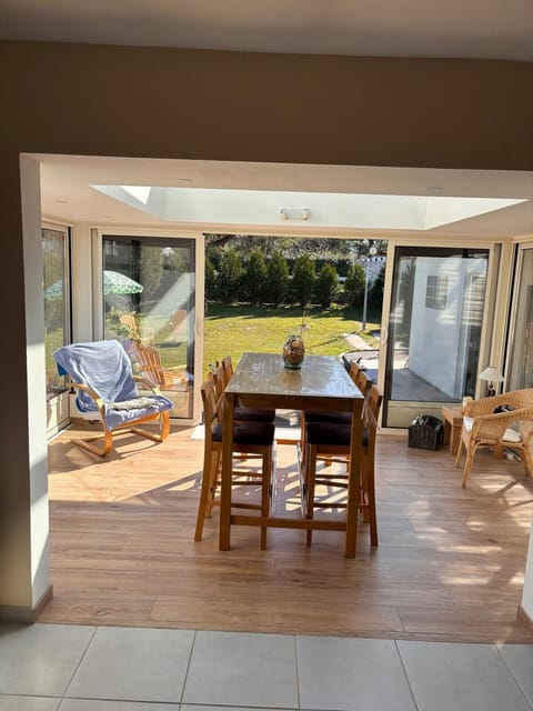 Dining area, Garden view