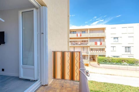 Le Sublime l View & Terrace l Shellter Rentals Apartment in Saint-Tropez