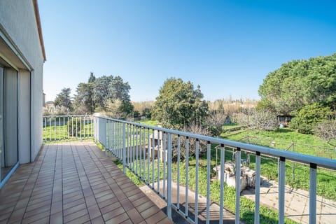 View (from property/room), Balcony/Terrace