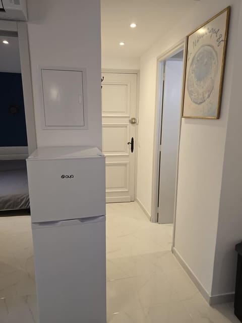 L'Alphonse l Near the Port l Shellter Rentals Apartment in Saint-Tropez