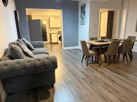 Living room, Seating area, Dining area