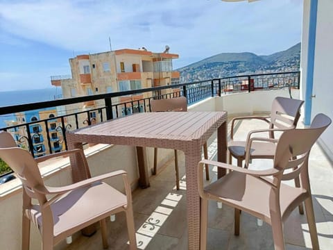 View (from property/room), Balcony/Terrace, Seating area, Sea view