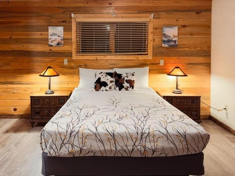 Grand Lake Haven in town, Osprey Studio Cabin Cabin in Grand Lake