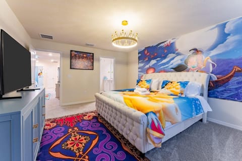 Bed, TV and multimedia, Bedroom